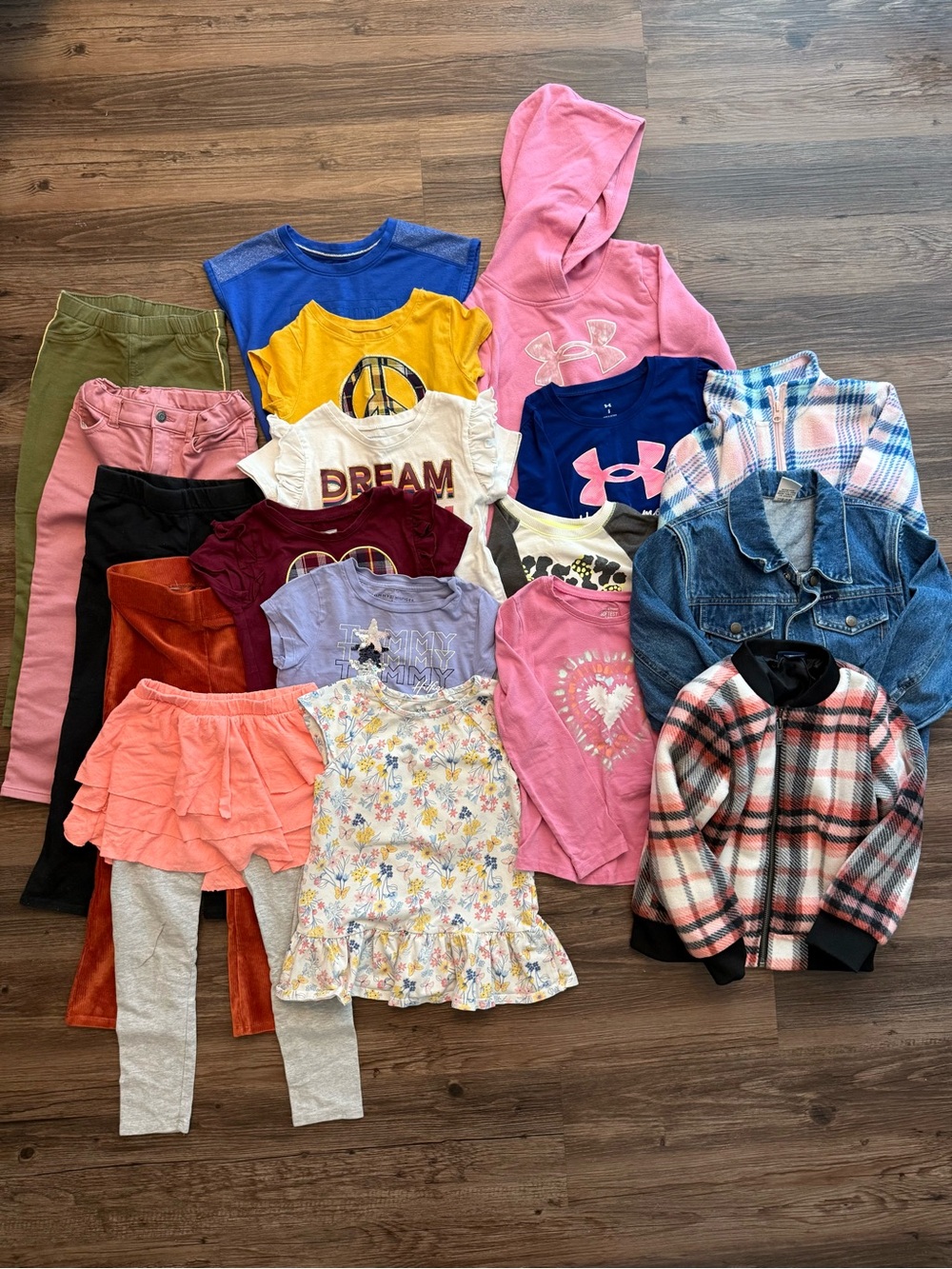 Girls Mixed Clothing Lot 18 pieces - Size 5